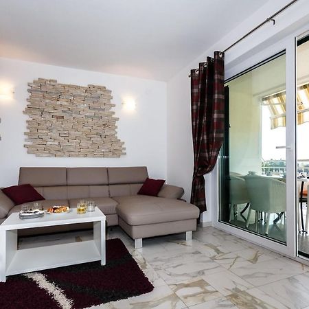 Apartments Adria Малинска Экстерьер фото