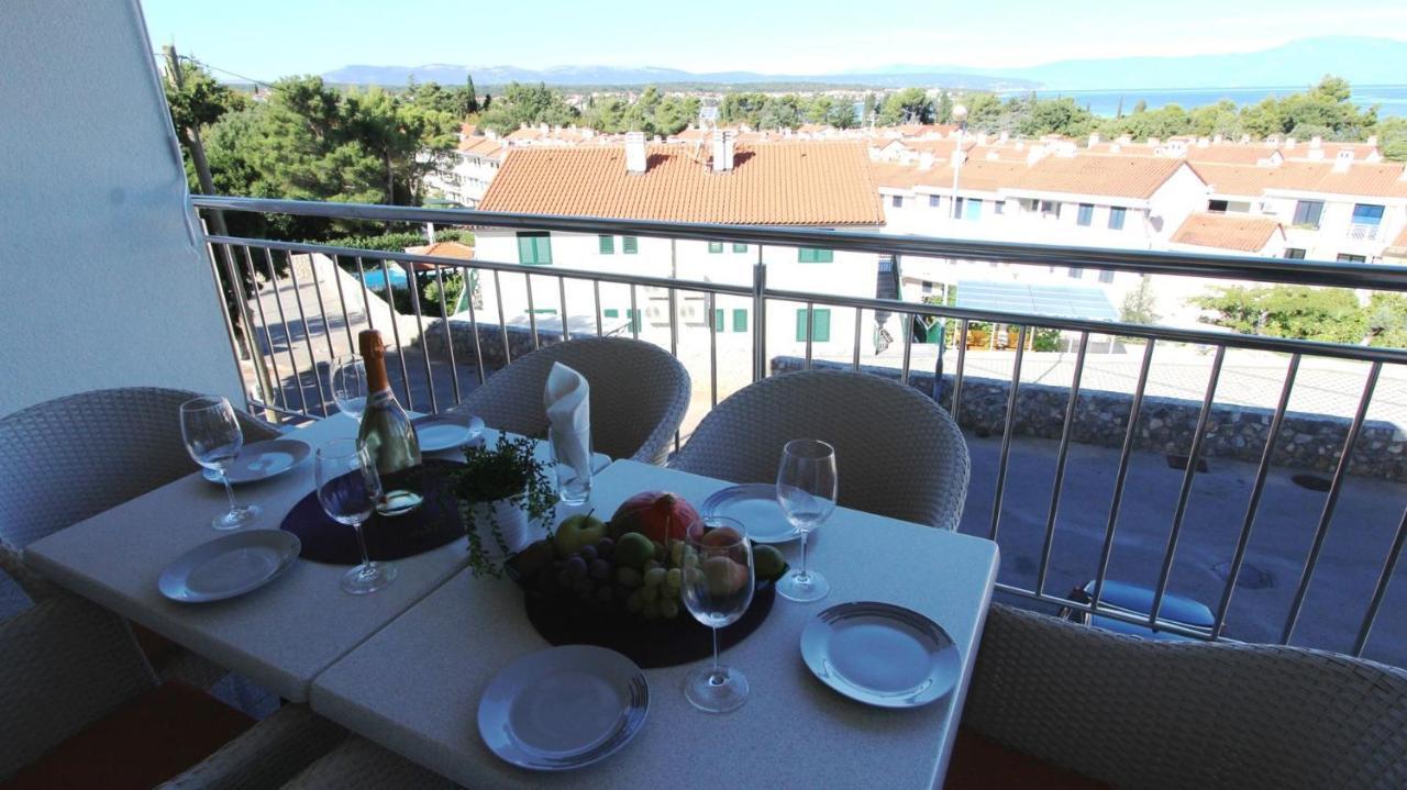 Apartments Adria Малинска Экстерьер фото