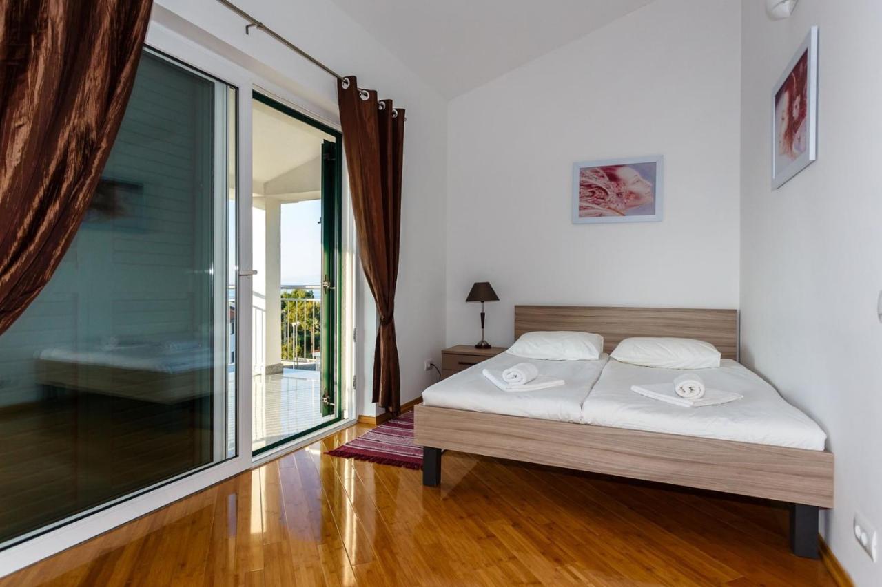 Apartments Adria Малинска Экстерьер фото